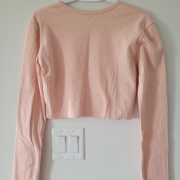 Crop top - Picture 2 of 2